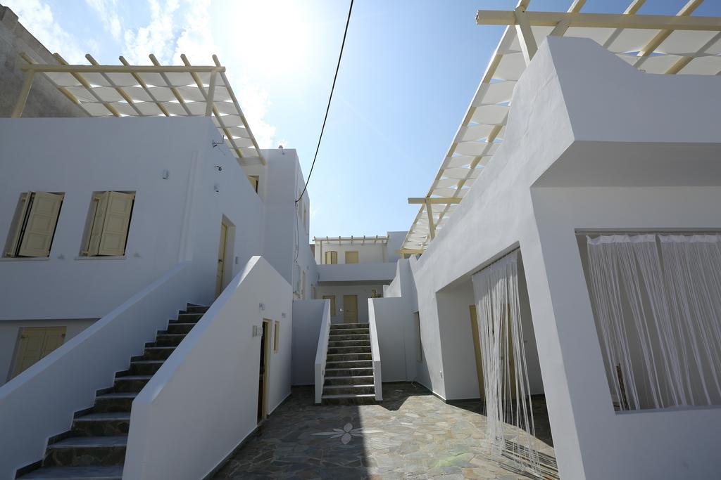 The White Suites Adamantas  ภายนอก รูปภาพ