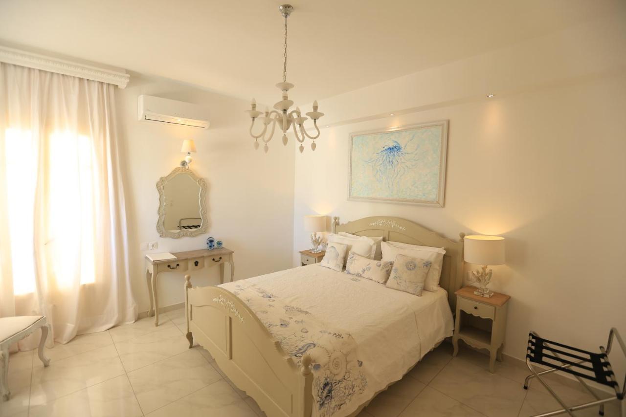 The White Suites Adamantas  ภายนอก รูปภาพ