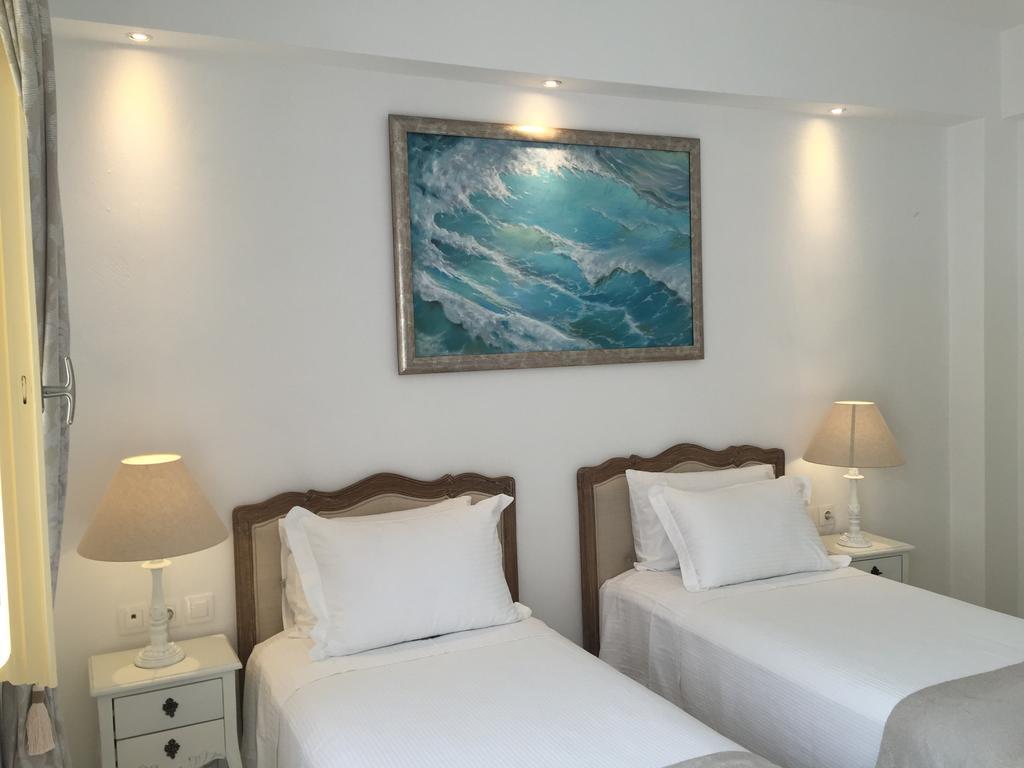 The White Suites Adamantas  ภายนอก รูปภาพ