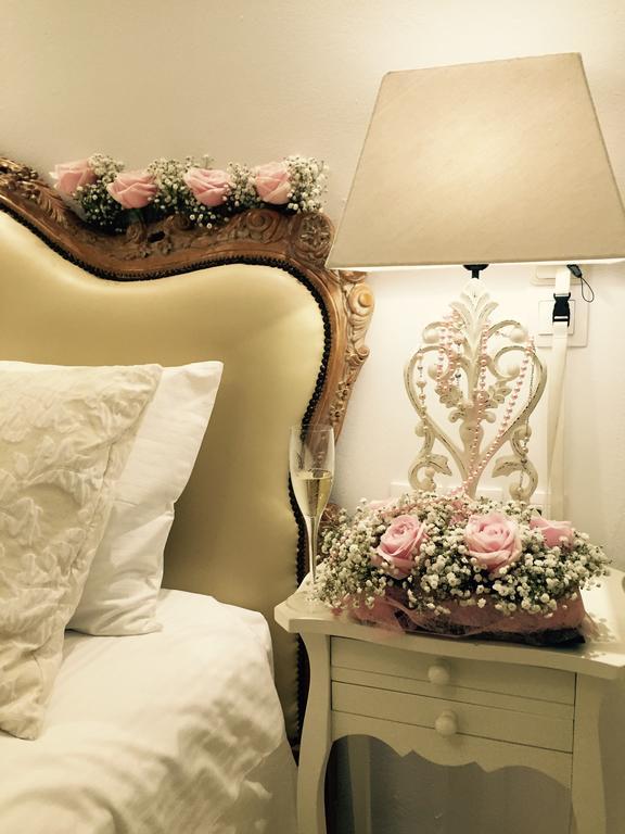 The White Suites Adamantas  ภายนอก รูปภาพ
