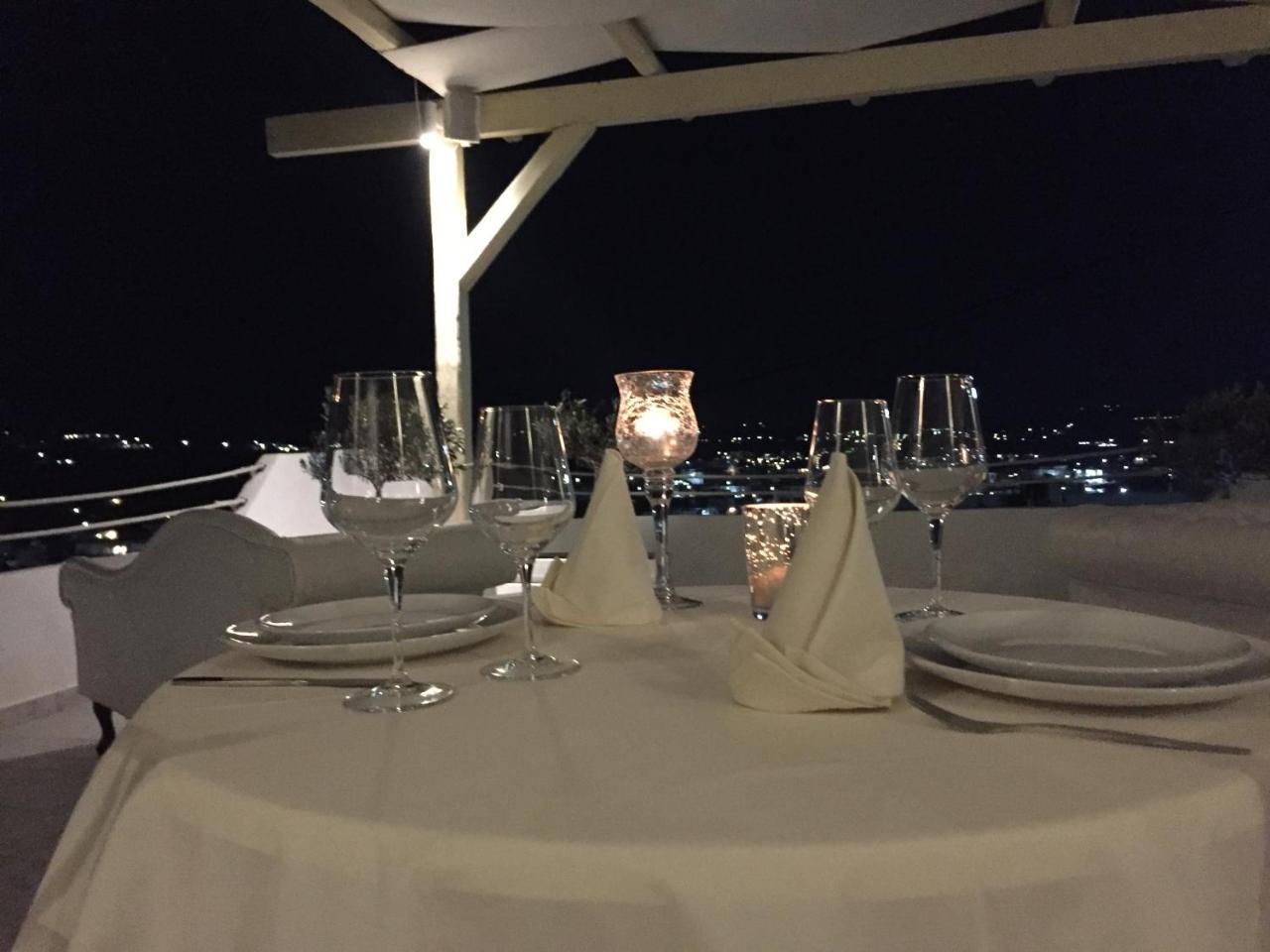 The White Suites Adamantas  ภายนอก รูปภาพ